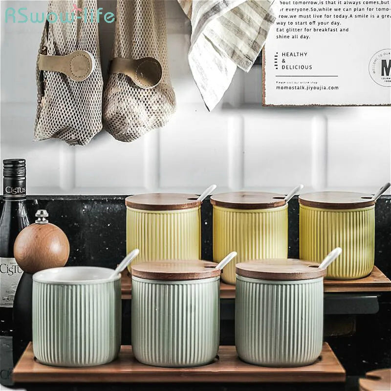 

3PCS/Set Nordic Style Kitchen Tool Bamboo Wood Ceramic Spice Jar Three-Piece Seasoning Pot Glutamate Sugar Condiment With Spoon