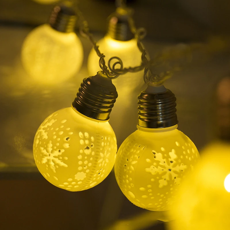 

3M 10 Bulbs Led String Fairy Lights Garland Battery Powered Guirlande Lumineuse Hollow Maple Leaf Bulb Lantern Warm Lights