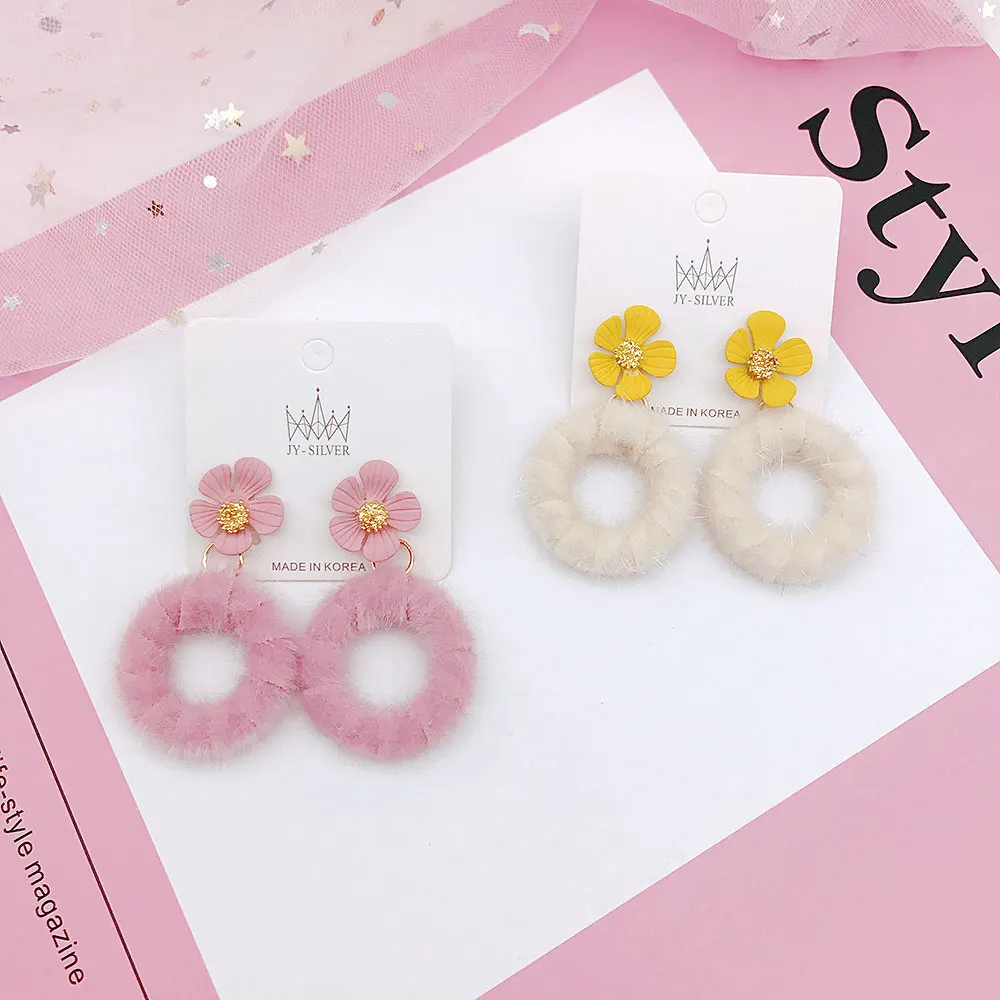 

2018 New Winter Style Arrival Korean Sweet Ball Drop Earings For Women Pendientes Fashion Jewelry Boucle D'oreille