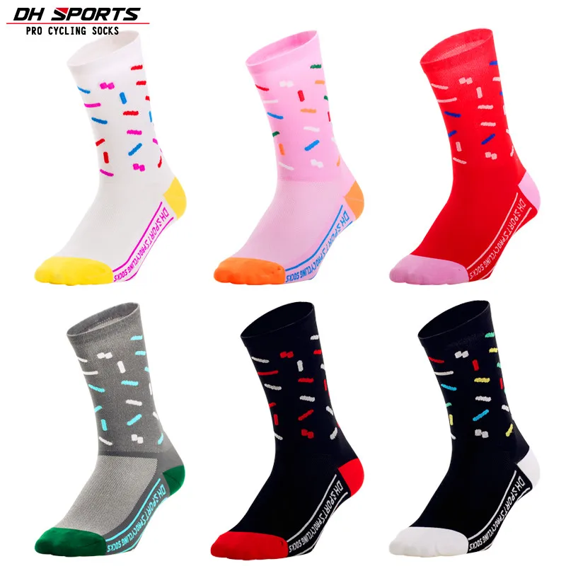 

Cycling Men Print SPORTS Socks Fashion DH21 High Quality Professional Wearable Brand Racing Bike Outdoor Compression Long Socks