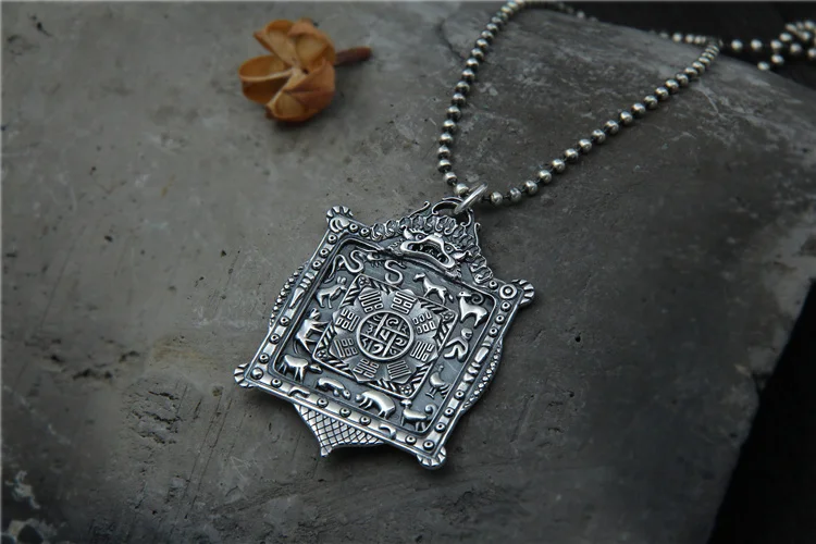 silver-dorje-pendant003b