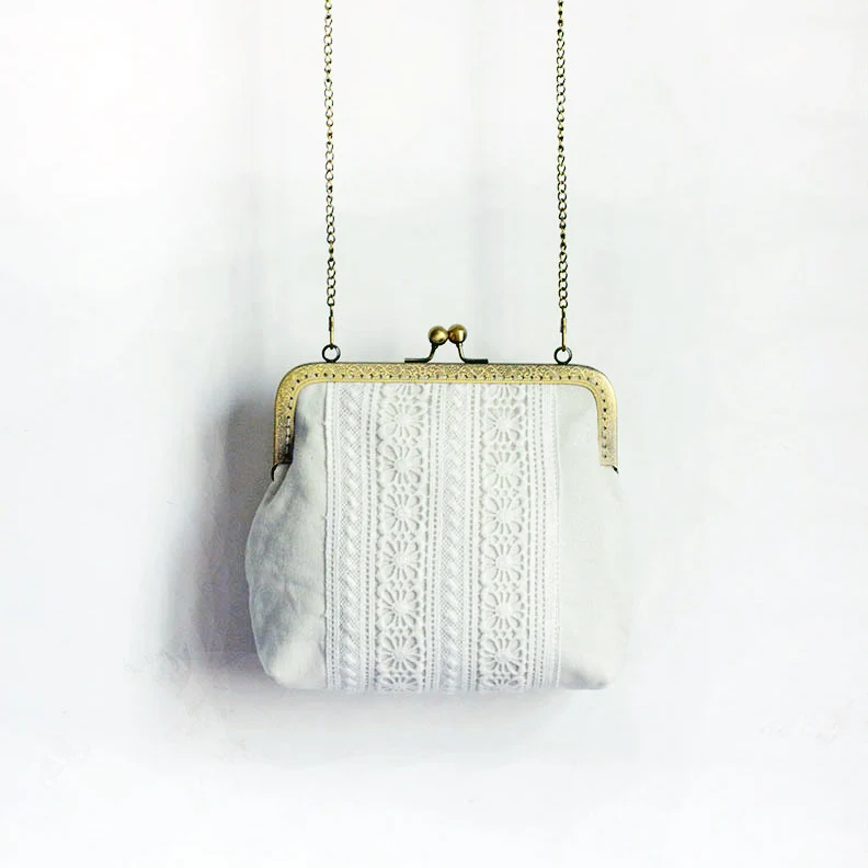 

2017 New Arrival Fresh Cotton Lolita Style Mori Lace Chain Hollow Out Metal Frame Crossbody Women's Shoulder Totes Shell Bag