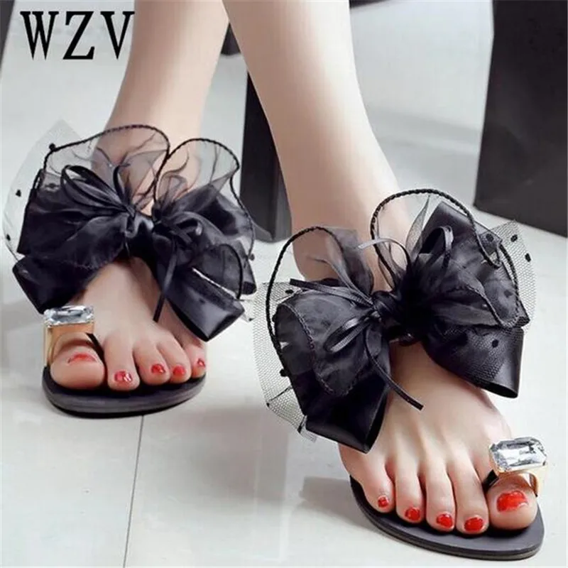 2018 جديد المرأة الصنادل زائد حجم 42 السيدات الصيف bowknot أحذية مفتوحة صندل مسطح أزياء حجر الراين الصيف النساء الأحذية