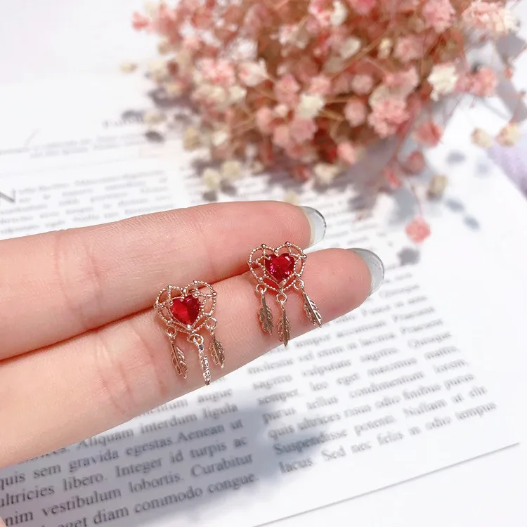 MENGJIQIAO 2018 новые корейские Изящные серьги гвоздики с сердечками и кристаллами для