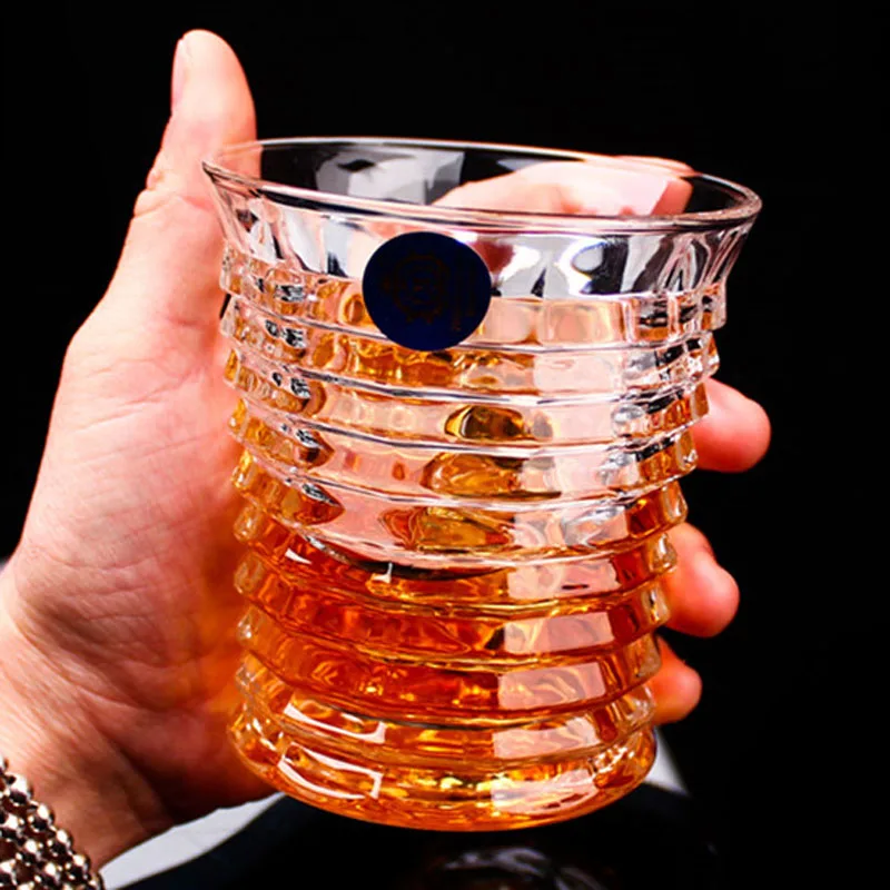 A8 250ml Роскошные бессвинцовые хрустальные стаканы, стаканы для виски, бокалы для вина, бокалы для бренди, пивные стаканы большой емкости, бар, отель, вечерние стаканы для питья - Цвет: A8 250ml