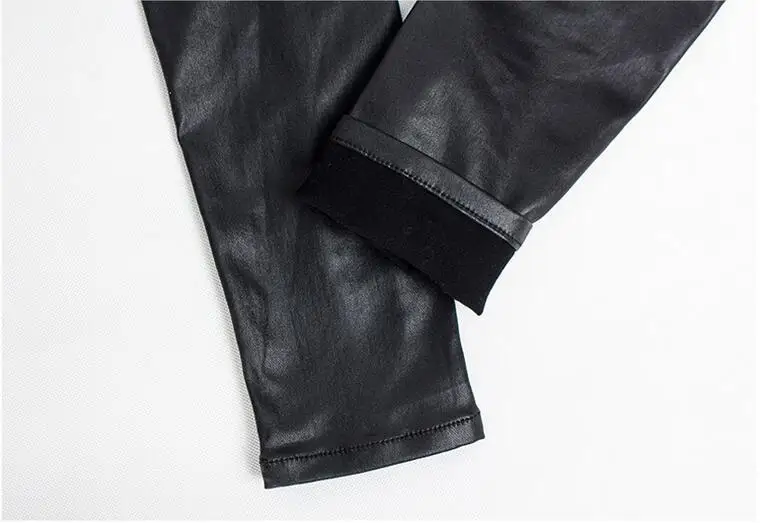 CatonATOZ 2220, женские модные черные панковские байкерские штаны на шнуровке, женские Стрейчевые облегающие брюки, бархатные плотные теплые штаны из искусственной кожи