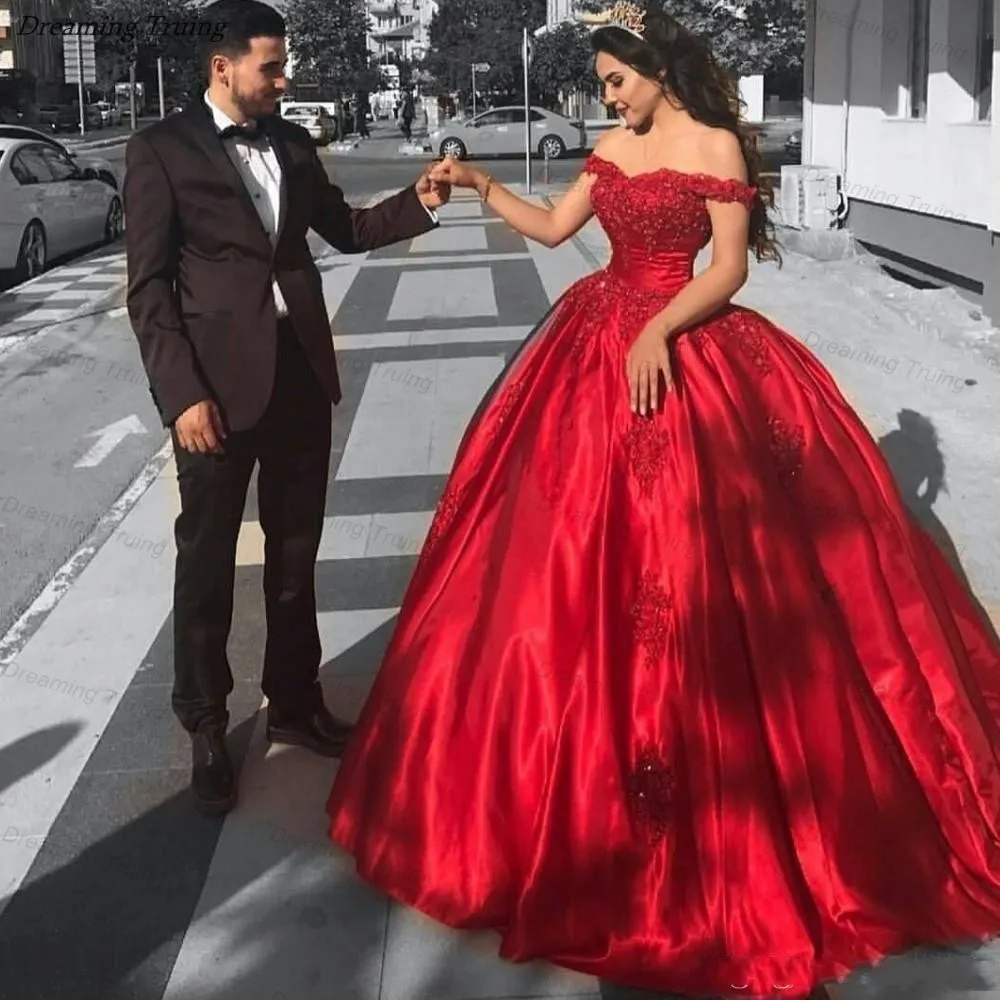 Арабское красное бальное платье Свадебные платья Дубай сверкающие v-образным вырезом спинки Длинные атласные аппликации Новое поступление свадебное платье Mariage