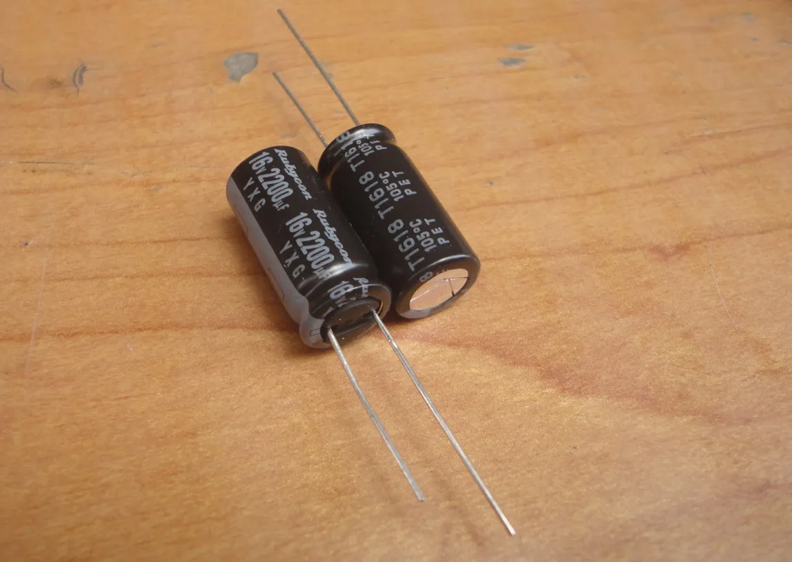 

50PCS Japan original RUBYCON 16V YXG series 105C high frequency low resistance long life free shipping