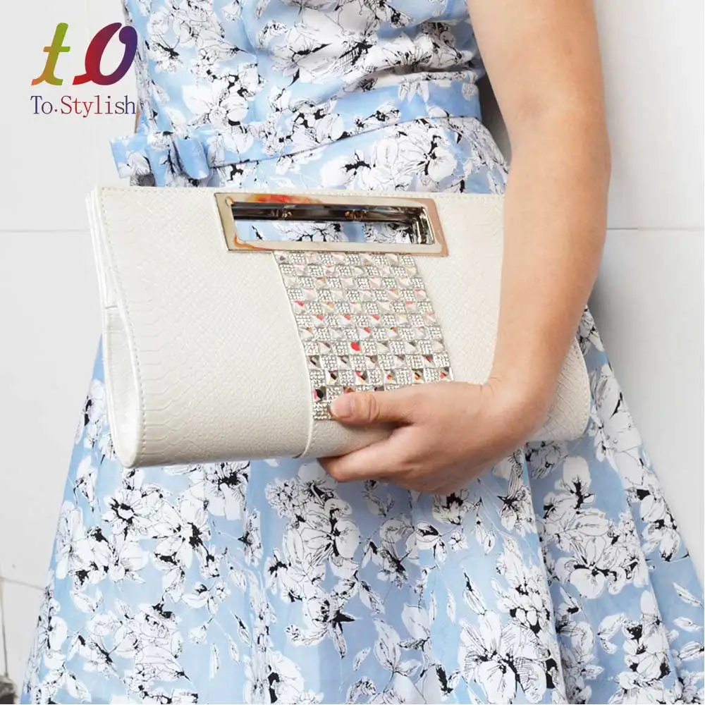 Prix pour Blanc enveloppe sac diamante Cristal de Soirée Embrayage Sac Crocodile grain PU cuir femmes messenger Sac À Main Dames sacs à bandoulière Prix pour Blanc enveloppe sac diamante Cristal de Soirée Embrayage Sac Crocodile grain PU cuir femmes messenger Sac À Main Dames sacs à bandoulière