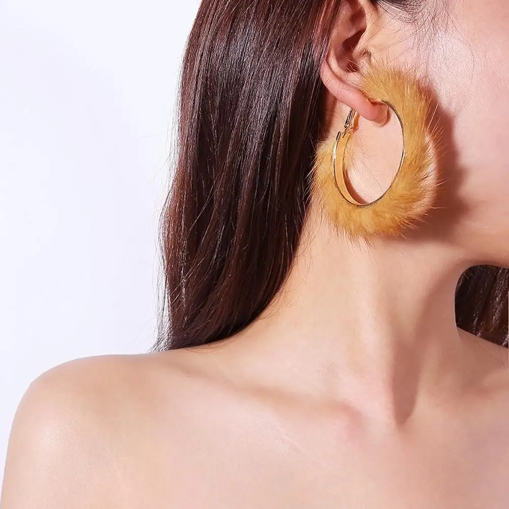 

Earrings Fashion Exaggerated Personality Tide Earrings for Women Geometric Curved Water Mink Earrings Gifts