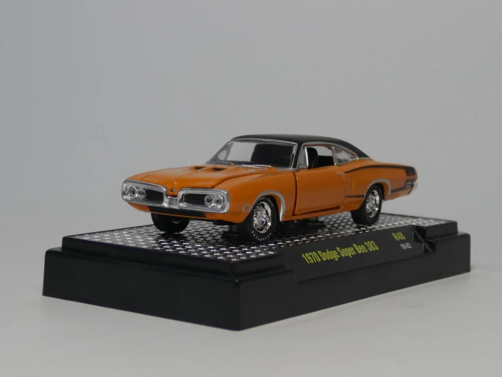 

M2 1:64 1970 Dodge Super Be 383 alloy toy car toys for children diecast model car Birthday gift freeshipping