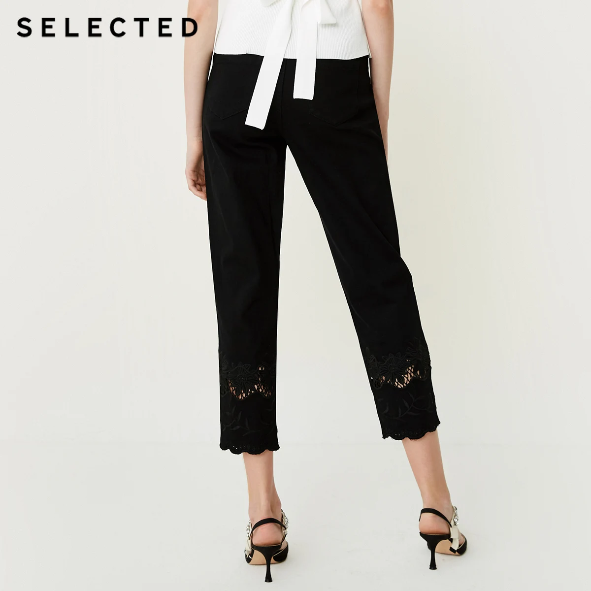 Отборные женские черные укороченные джинсы с вышивкой и вырезами | 418332524