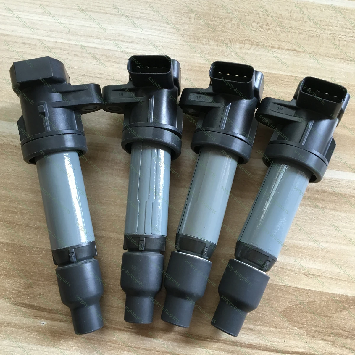 

4x Original Ignition Coil For BUICK CADILLAC DTS SRX STS XLR 4.6L 4.4L V8 099700-1050
