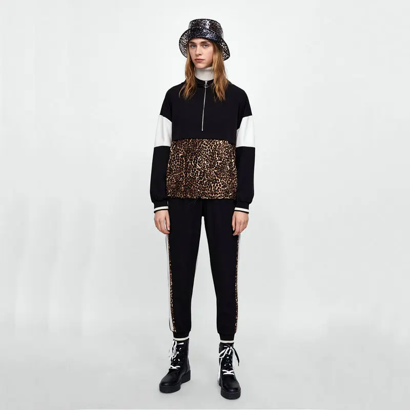 New Women Leopard Stiching Casual Hooded Sweatershirts Loose Fashion Long Sleeve Cool Autumn All-matched Female Sweatershirts New Women Leopard Stiching Casual Hooded Sweatershirts Loose Fashion Long Sleeve Cool Autumn All-matched Female Sweatershirts