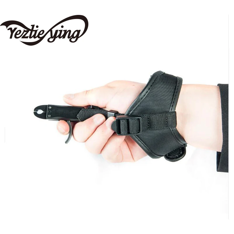 

Adjustable Spreader For Compound Pulleys, Wrist Lifter TP413, Archery Equipment, Bow and Arrow Equipment