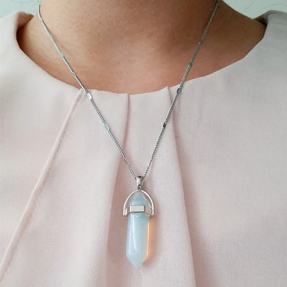 KISS-WIFE-Hot-sale-Hexagonal-Column-Quartz-Necklaces-Pendants-Vintage-Natural-Stone-Bullet-Crystal-Necklace-For (1)