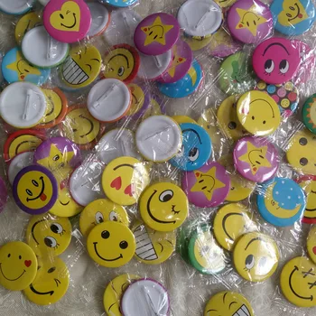 

100pcs 30MM 45MM Mixed Smile Face Badges Pin on Button Broochs Smiley Face Icons Smile Fun Badge DIY Jewelry accessories
