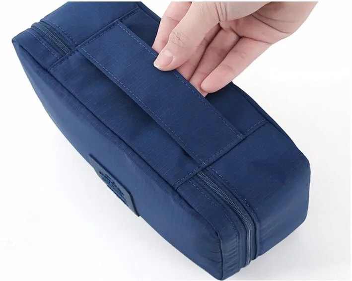 cosmetic bag (1)
