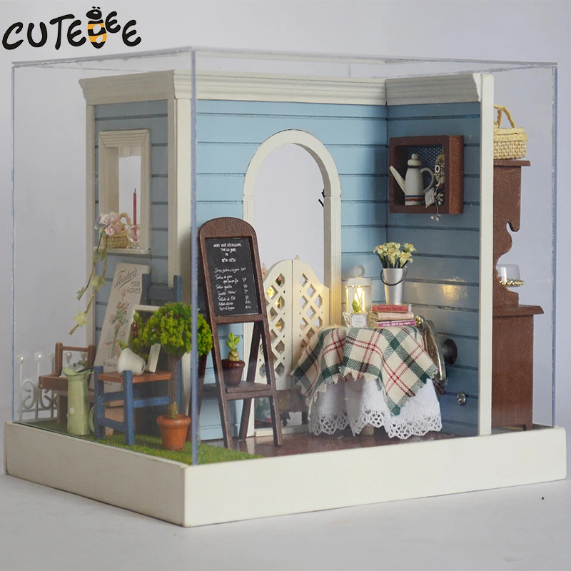 CUTEBEE Doll House Miniature DIY Dollhouse With Furnitures Wooden House