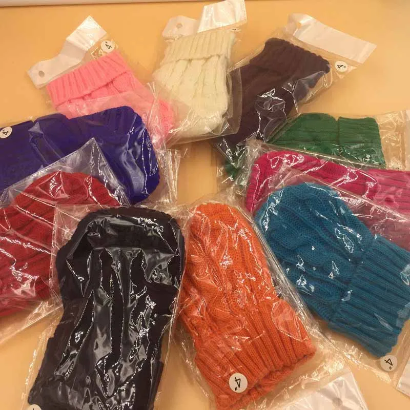 2016 Designer Pet Clothes Turtleneck Small Dog Sweater Winter Apparel for Chihuahua Pure Color Classic Pet Cat Dog Costume Wholesale1