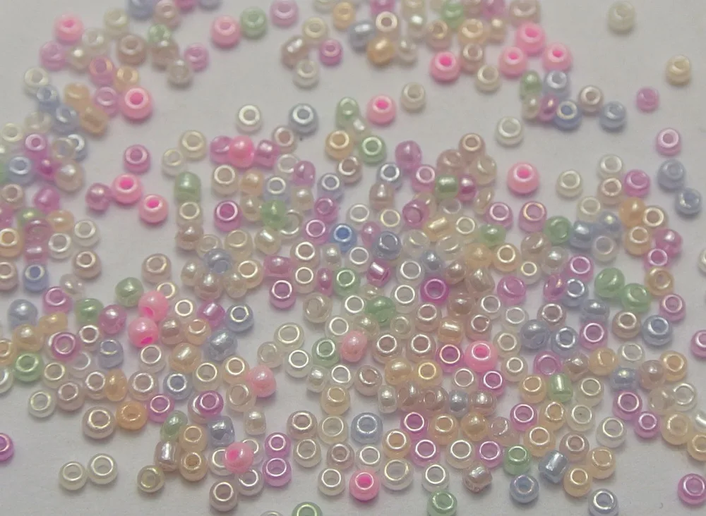 

10000 Mixed Color Ceylon Glass Seed Beads 1.5mm (12/0) + Storage Box