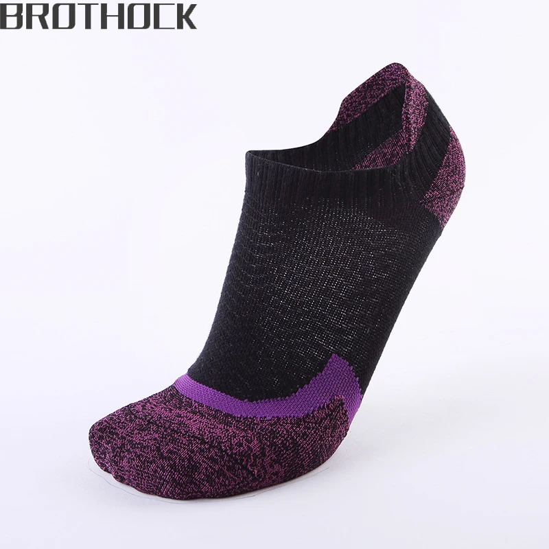 

Brothock Adult Outdoor Basketball Socks Flat Needle Neutral Running Breathable Sports Socks Towel Slip Outdoor Wearable Socks