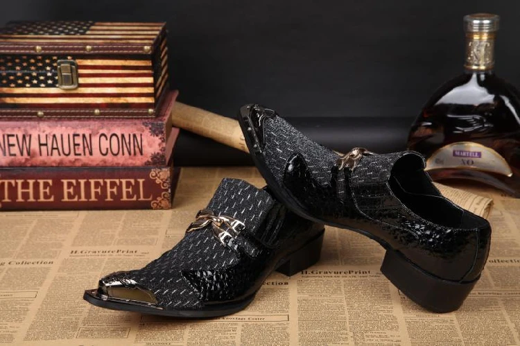 Мужские замшевые кожаные бизнес оксфорды указал заклепки toe поскользнуться на квартиры британский стиль формальные oxfords обувь мужчин бесплатно