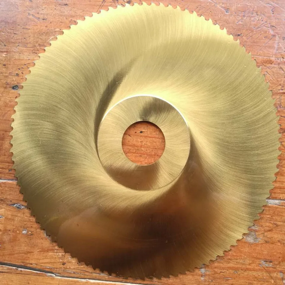 Free shipping 1pc of hss W6/DM05 made 250*32*1.0/1.2/1.6/2.0 mm HSS saw blade for cutting steel pipe/SS steel pipe/NF Metal etc Free shipping 1pc of hss W6/DM05 made 250*32*1.0/1.2/1.6/2.0 mm HSS saw blade for cutting steel pipe/SS steel pipe/NF Metal etc