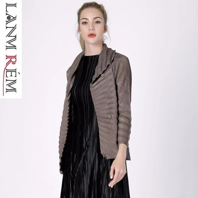 

LANMREM 2019 Spring Summer New Women's Pleated Clothing Cardigan Short Coat Female's High Quality Thin Jacket Vestido YF912