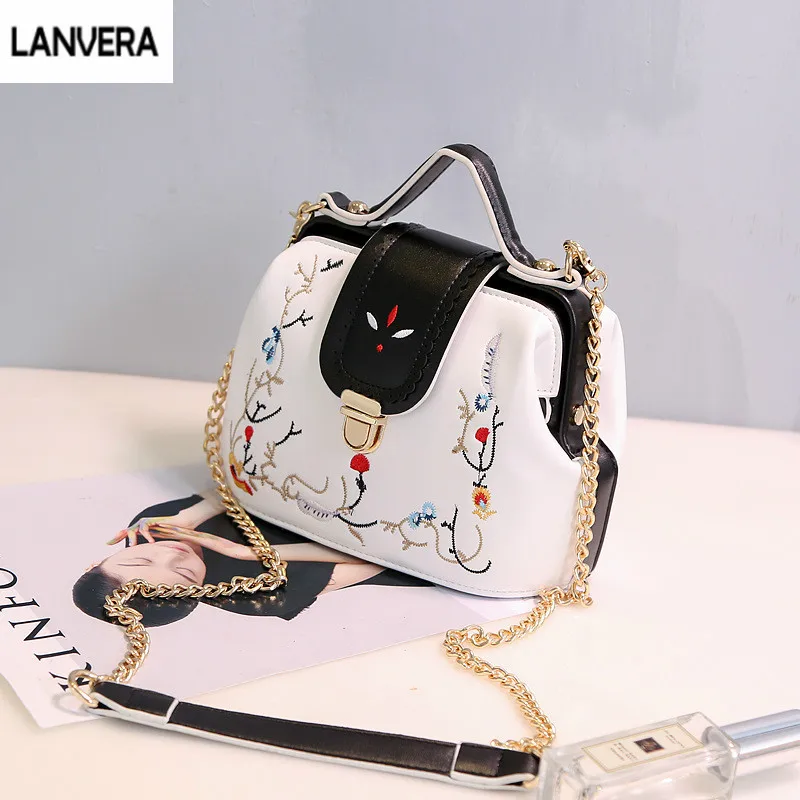 

New Fashion Chains Women Designer Embroidery Handbags Girls Sweet Flower Crossbody Bags for Women 2018 Money Purse louis gg bag