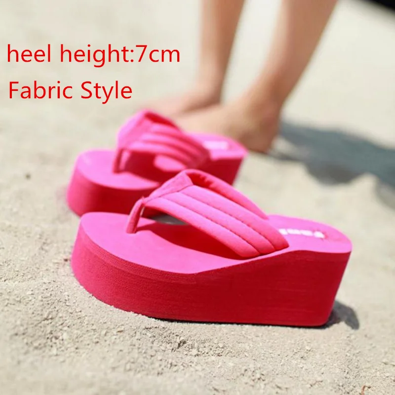 Женские пляжные вьетнамки; Летняя обувь на очень высоком каблуке; женские босоножки на танкетке без застежки; шикарный стиль; женские модные шлепанцы; SH041101 - Цвет: rose red fabric 7cm