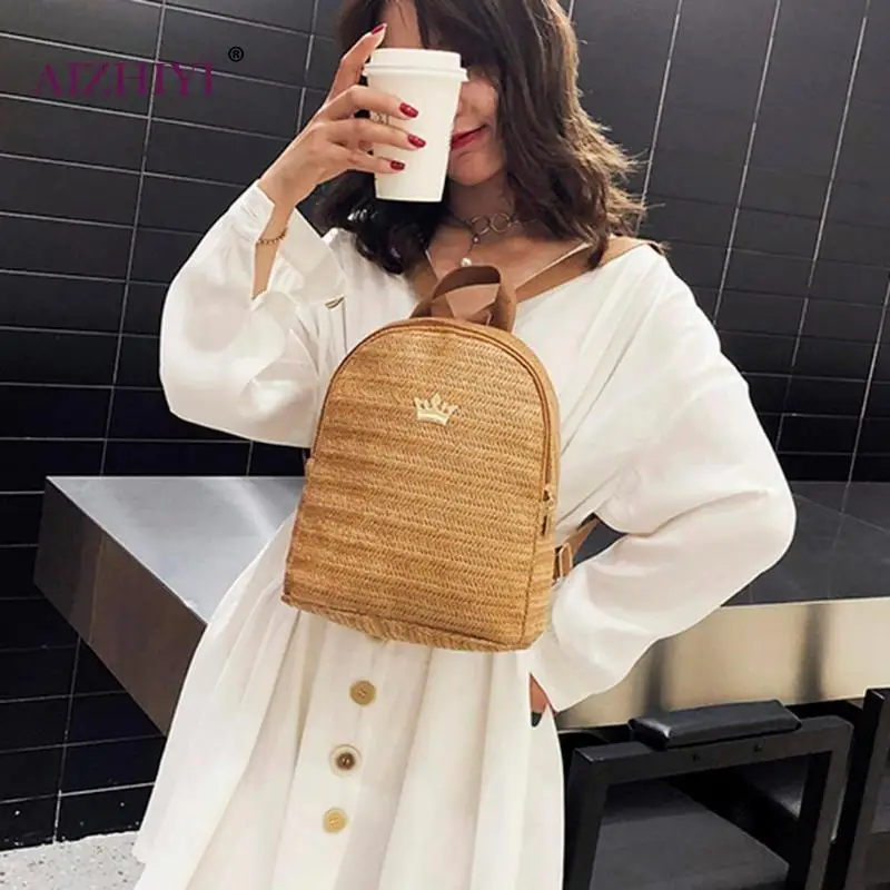 

Straw Woven Travel Backpacks Women Shoulder Schoolbags Crown Decor Knapsack bolsa feminina