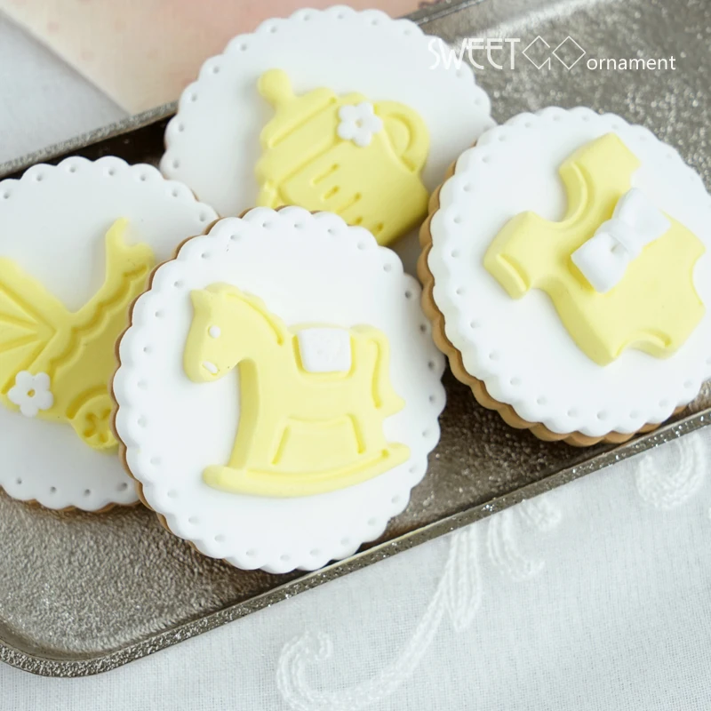 4pcs Simulation Cookie Years Feast Dessert Table Cute Baby Series Cookies