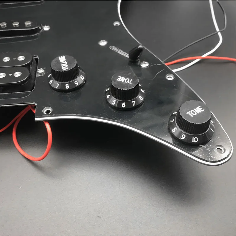 SSH загруженный Prewired электрогитара Pickguard набор звукоснимателей 4Ply Alnico 5 звукоснимателей для FD гитара стиля ST Черный