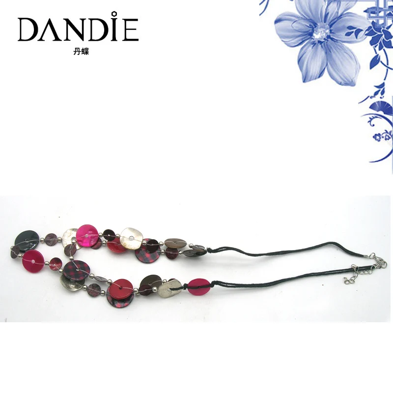 

Dandie Fashion River shell Small circle l Neckalac, Fit For A Woman To Wear In The Summer