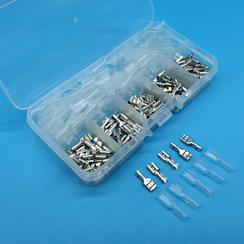 

200pcs Female Spade Connector 4.8mm Splice Female Spade Connector with Insulating Sleeves For Terminals