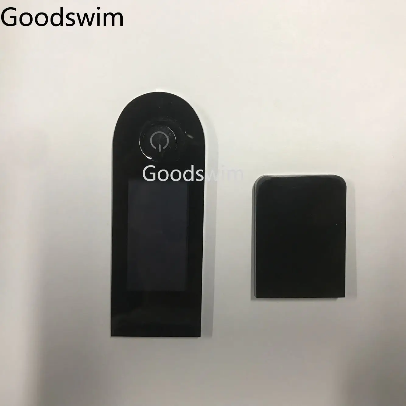 scooter com cobertura de tela placa de