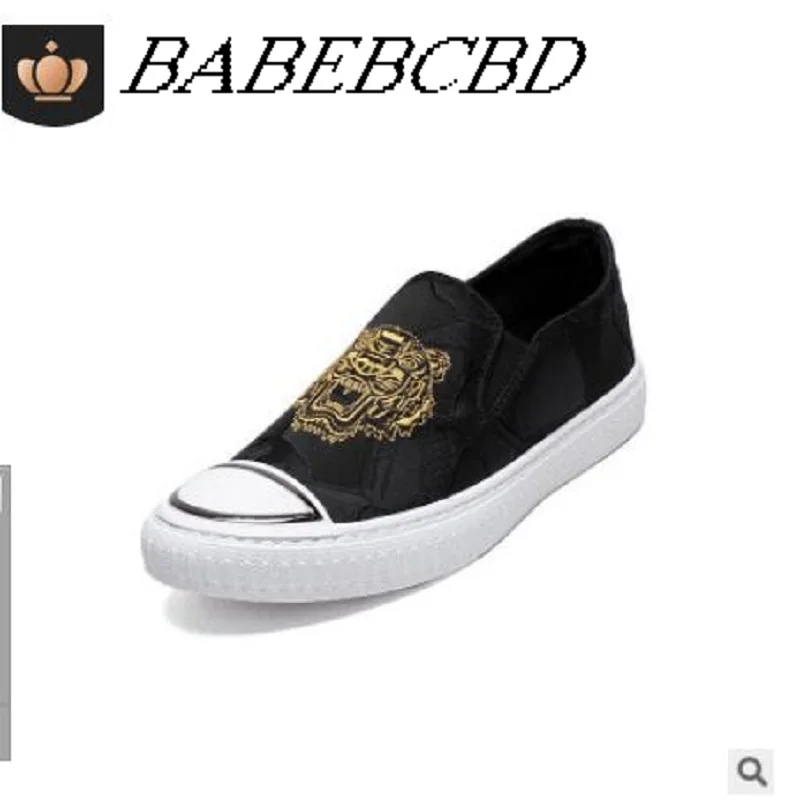 

Spring and summer 2019 new trend men's shoes lazy canvas shoes casual flat cloth shoes