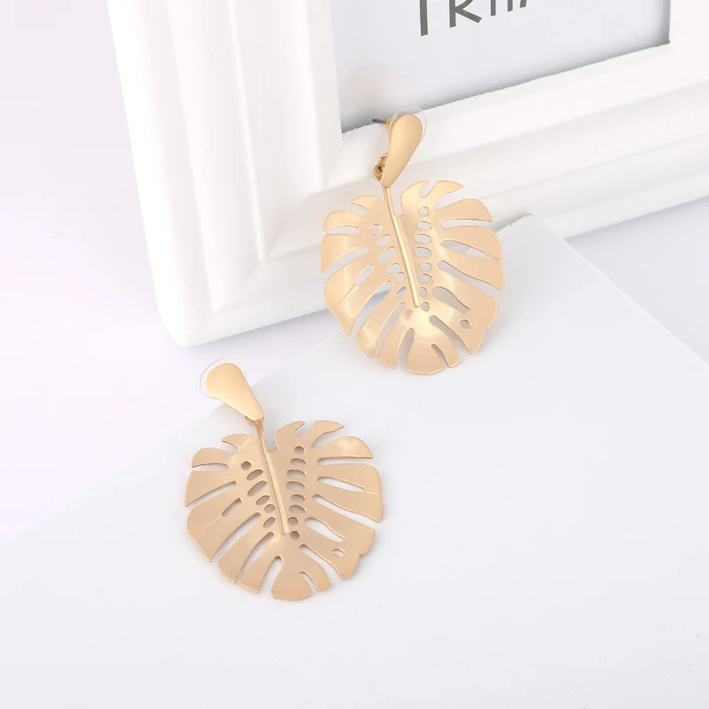 

LEADERBEADS Women's Trendy Gold Leaf Drop Earrings for Summer Party Gift Female Silver Alloy Bohemian Hanging Leaves Earrings