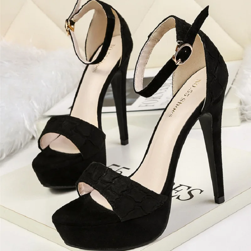 2019 summer new crack fashion waterproof platform super high-heeled buckle buckle toe stiletto ladies sandals 2019 summer new crack fashion waterproof platform super high-heeled buckle buckle toe stiletto ladies sandals