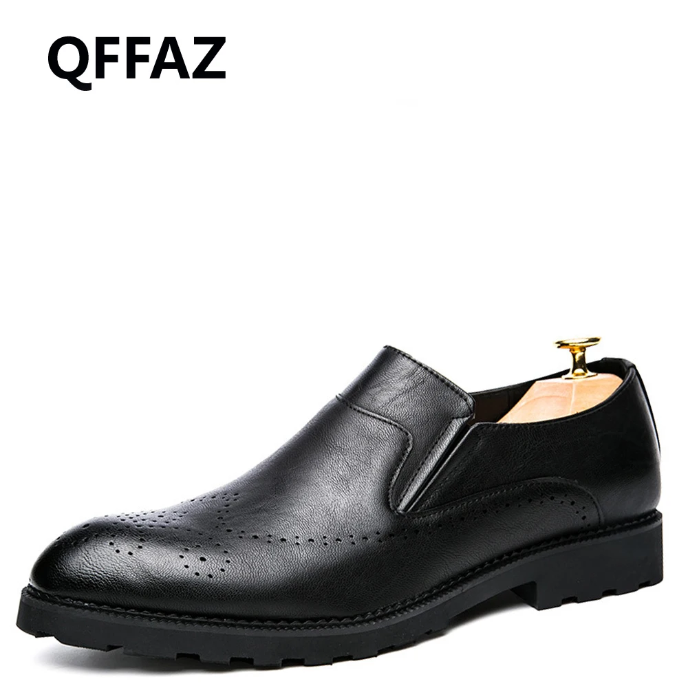Новинка 2018 Кожаные броги QFFAZ мужские туфли на плоской подошве повседневные