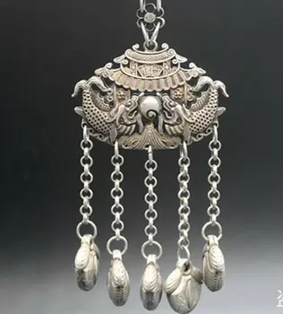 

Exquisite Chinese Old Tibetan Style White Copper Carved Double Fish Pendant Gift