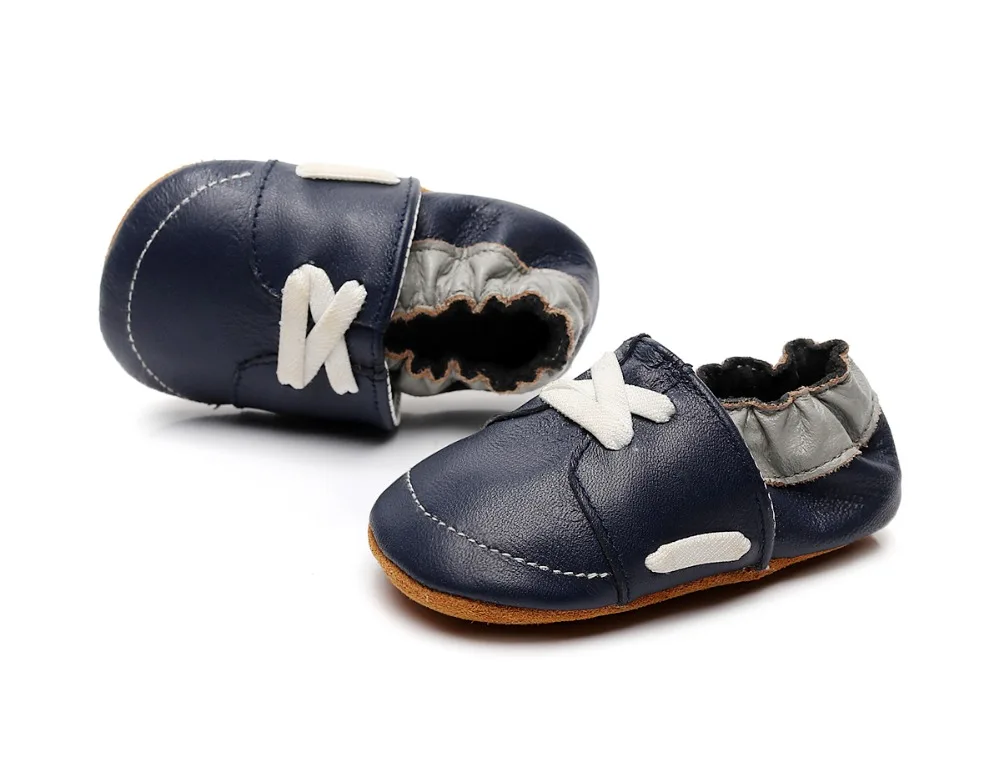 Обувь из натуральной кожи для маленьких мальчиков ботиночки для новорожденных и малышей Повседневное обувь детская мокасины для
