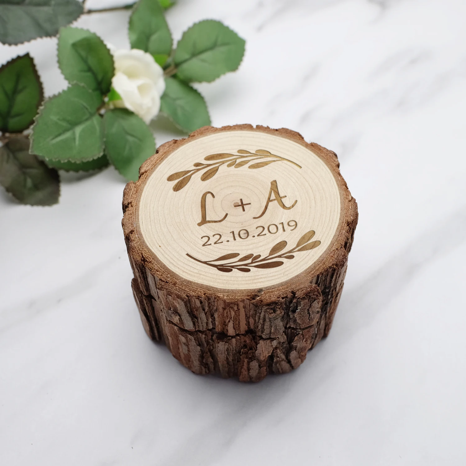 

Custom Initials and date Wedding Ring Box,Wedding Ring Bearer Box,Engraved Wooden Ring Holder,Jewerly Box,Persoalized Keepsake