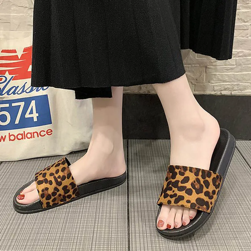 2019 New Summer Women Flock Leopard Flat Slippers for Outside Women Fashion Comfortable Non Slip 