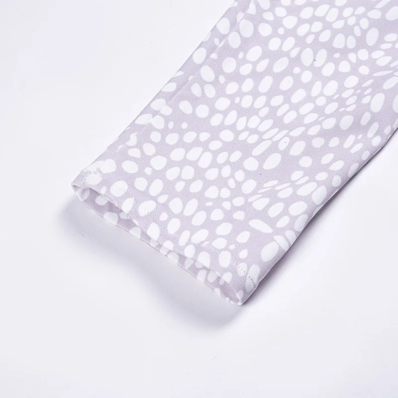 9467489765_1628540031