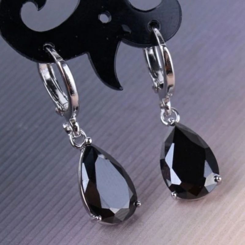 

Romantic Black Stone Teardrop Water Hoop Earrings Fashion Cubic Zirconia Long Earings Fashion Jewelry 2019 wholesale C3N090