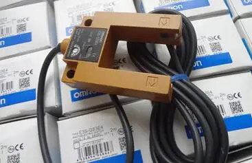 

Free Shipping trough photoelectric switch U-type photoelectric switch E3S-GS1E4