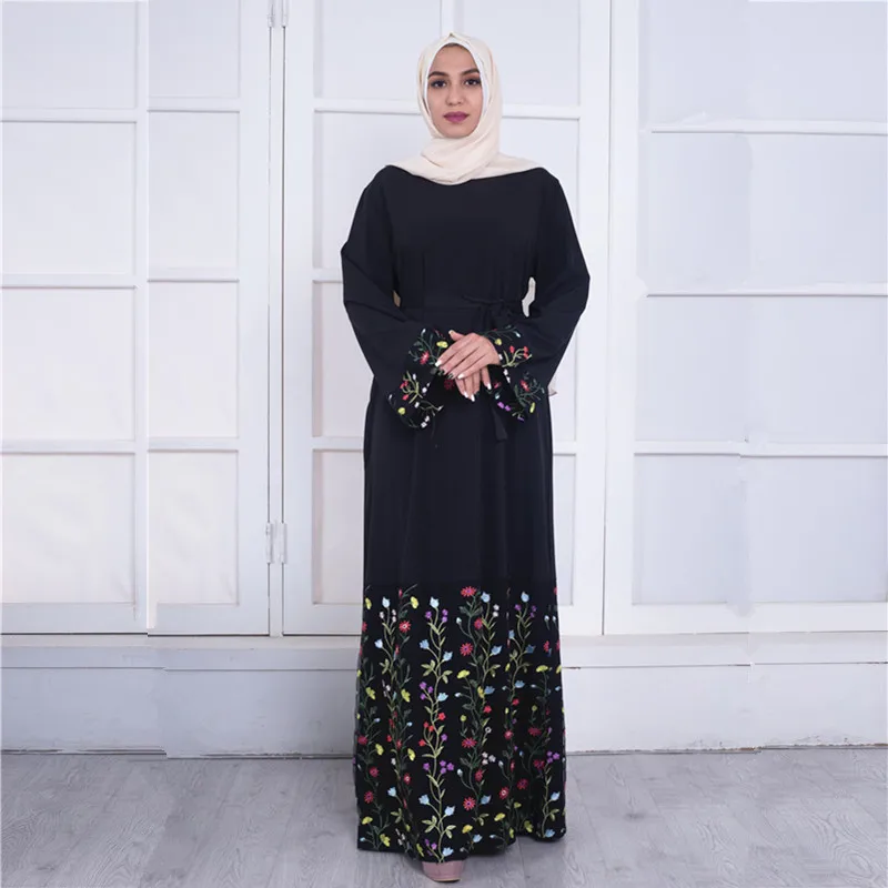 

Muslim Embroidery Abaya Lace Middle East Ramadan Arab Islamic Prayer Clothing Cardigan Maxi Dress Long Robe Gowns Tunic Kimono