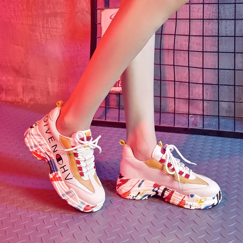 

Sports Shoes Women Sneakers Running Shoes Girl Student Outdoor PU Graffiti Lace up Breathable Casual Comfortable Platform Shoes
